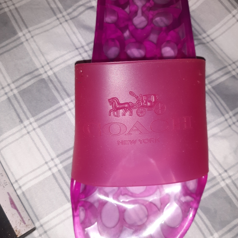 Coach Ulyssa slides - Picture 3 of 3